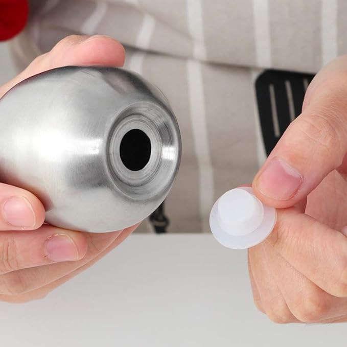 Salt Pepper Shaker Set: Stainless Steel Salt & Pepper Dispenser 2 Pieces for Kitchen (Silver)