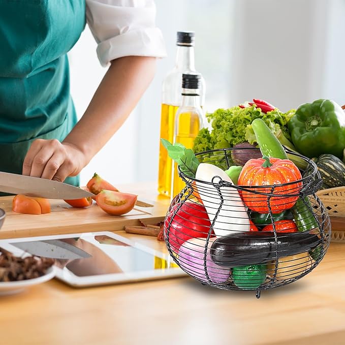1 PCS Black Big Belly Wire Egg Baskets for Fresh Egg With Handle, Small Metal Egg Collecting Basket for Gathering Fresh Eggs, Chicken and Duck Eggs Hunting Basket Egg Holder Countertop