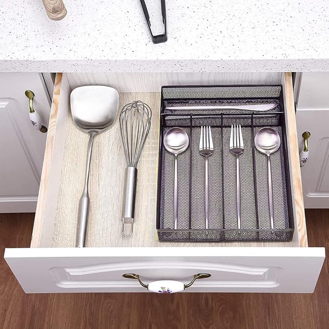 Silverware Tray for Drawer, Silverware Organizer, Metal Drawer Organizer Kitchen Utensils with Foam Feet Multi Compartments Cutlery Organizer in Drawer