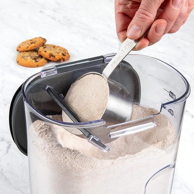 Progressive International (4-quart Flour Keeper