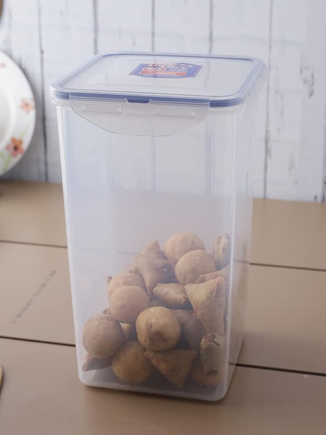 LOCK & LOCK Easy Essentials Food lids/Pantry Storage/Airtight containers, BPA Free, Square-16.9 Cup-for Chips, Clear