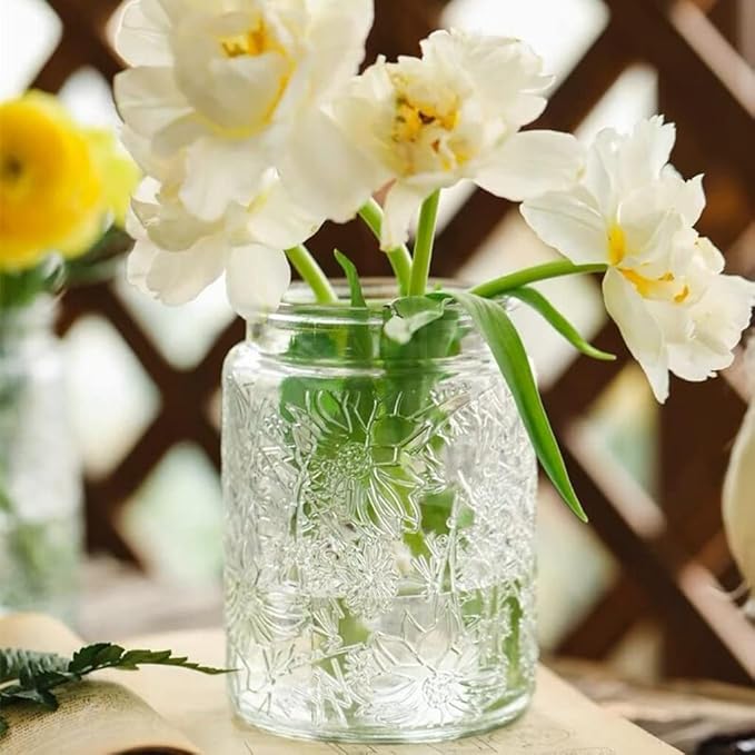 ANSQU Set of 2 Vintage Glass Jars, 23.7 FL OZ Candy Jars with Lids, Sugar Container Mason Jars for Home Kitchen Pantry, Cute Jar (Daisy & Sunflower)