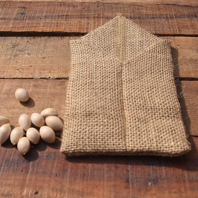AOKQYA Silverware Pouches for Table Burlap Utensil Holder Pouch Burlap Flatware Pouch for Cutlery Wedding Table Setting 10 Pieces (Triangle)