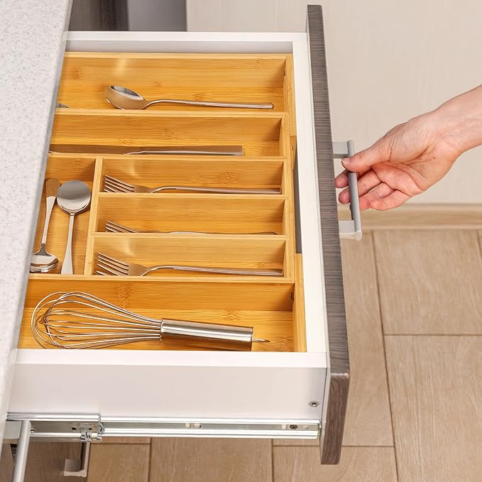 Silverware Drawer Organizer, Expandable Bamboo with Adjustable Utensil Cutlery Holder, Kitchen Flatware Organizer