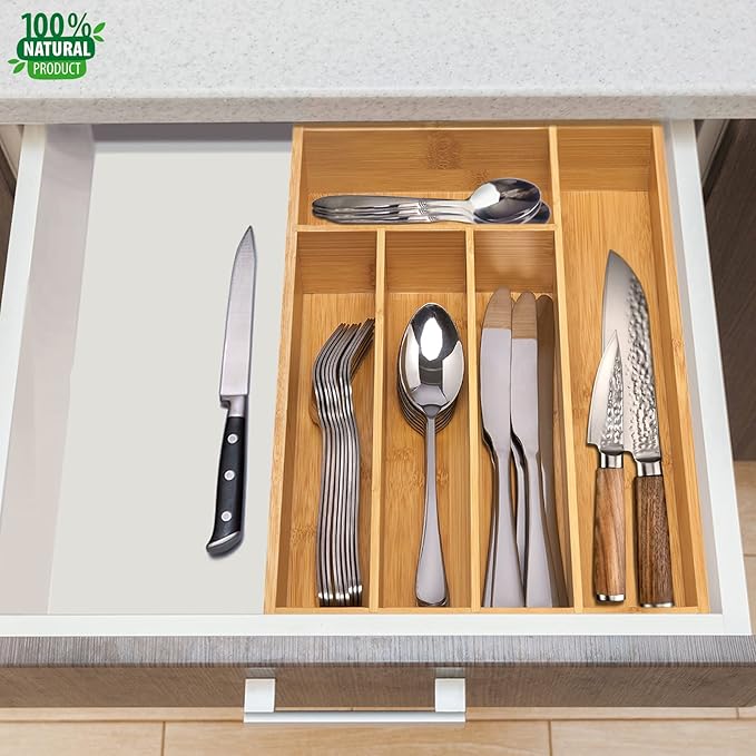 Kitchen Bamboo Silverware Drawer Organizer，Silverware Organizer and Cutlery Tray with Grooved Drawer Dividers for Silverware, Knives in Kitchen, Bedroom (5 Slot-Natural)