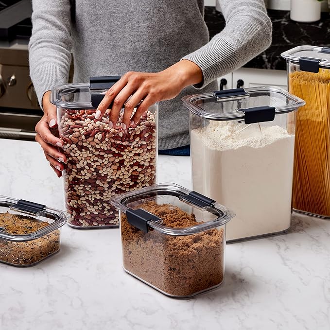 Rubbermaid Brilliance BPA-Free Food Storage Containers with Lids, Airtight, Kitchen and Pantry Organization Set, Includes 3 Containers and Scoops, Clear, 16 cups